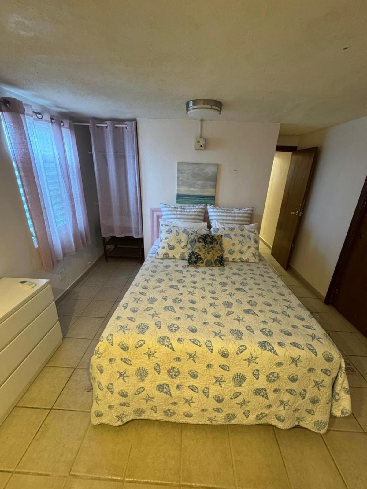 Villa Coral Guesthouse Вьекес Экстерьер фото