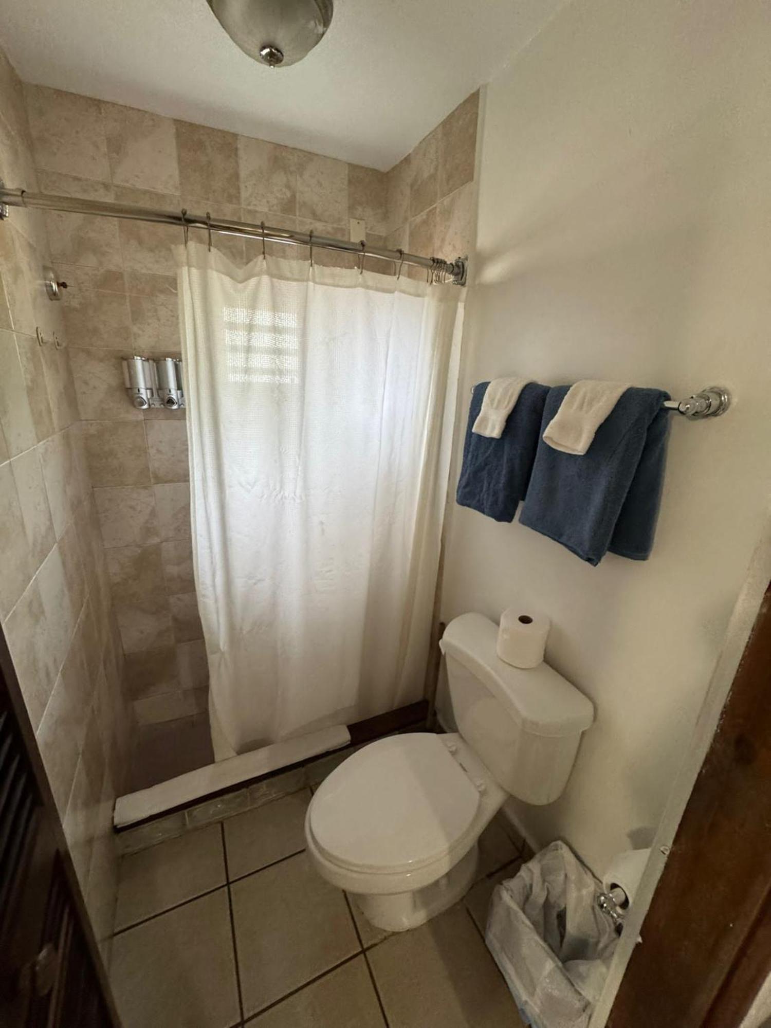 Villa Coral Guesthouse Вьекес Экстерьер фото